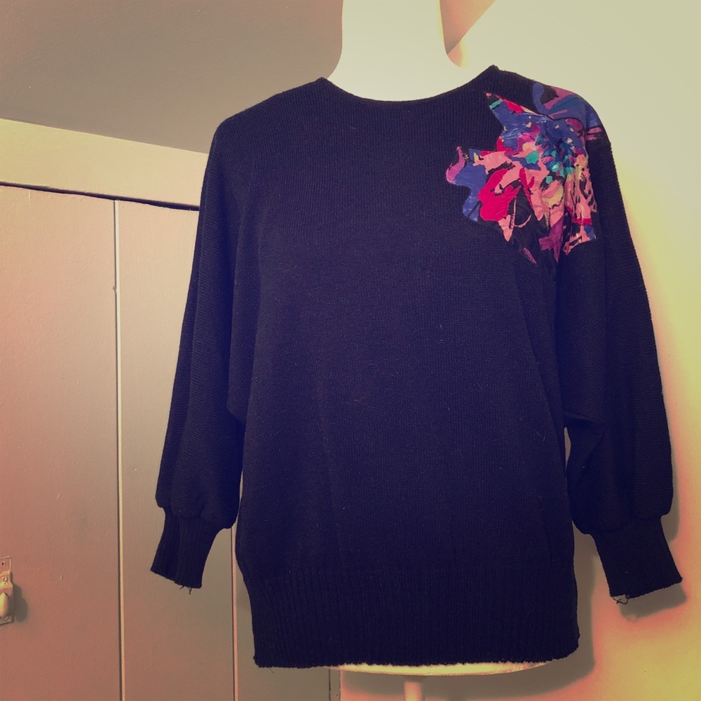 Vintage 80s style sweater with floral appliqué